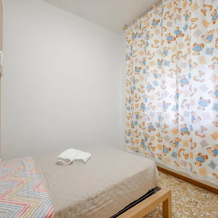 Tatiana Flat - 10 Minutes From Venice - Train Station *